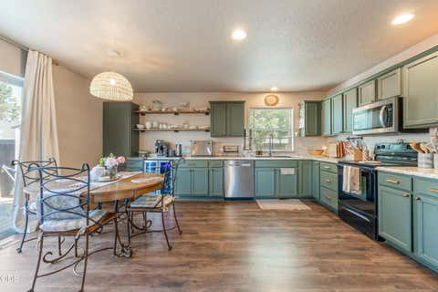 Tiny photo for 16400 Cassidy Court, La Pine, OR 97739 (MLS # 220225677)