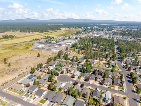 Tiny photo for 16400 Cassidy Court, La Pine, OR 97739 (MLS # 220225677)