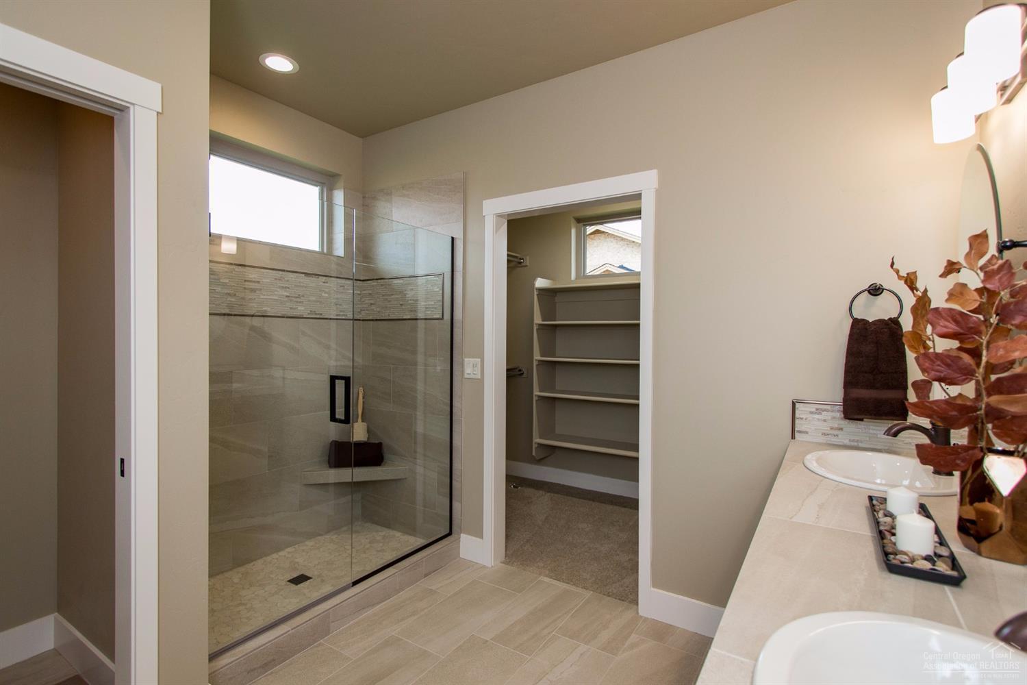 Forked Horn Butte - Residential