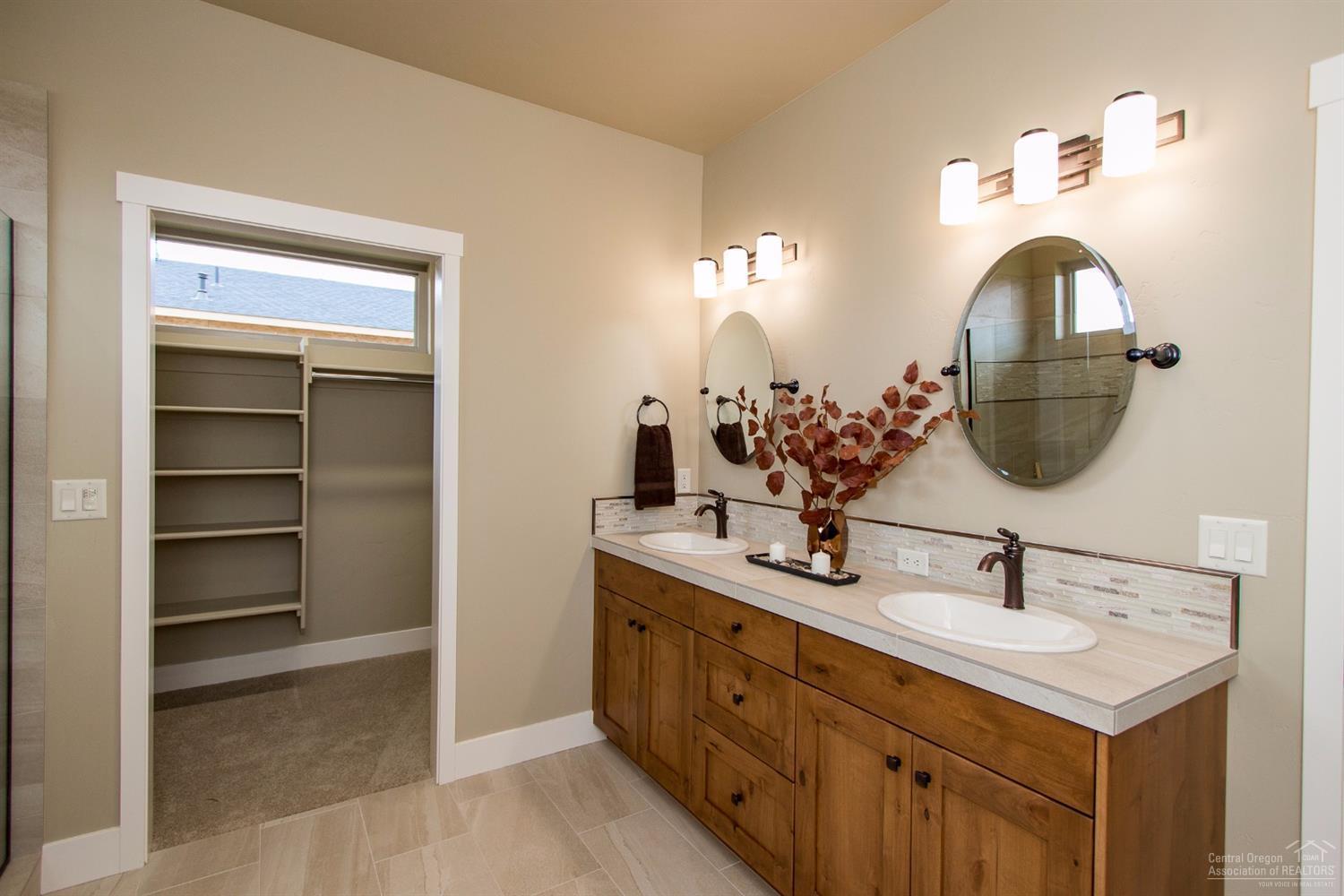 Forked Horn Butte - Residential