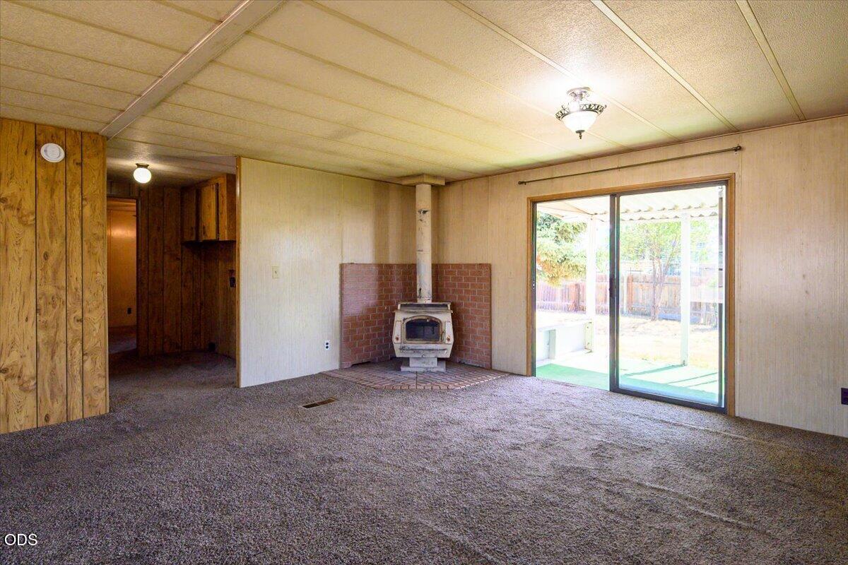 8608 NW 8th Street