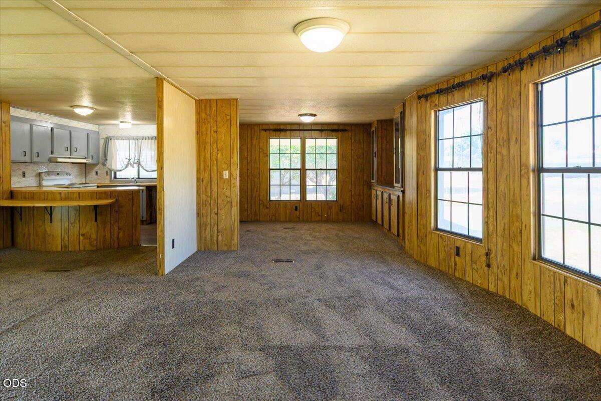 8608 NW 8th Street