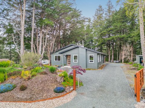 Tiny photo for 88879 Highway 42 S, Bandon, OR 97411 (MLS # 220219434)