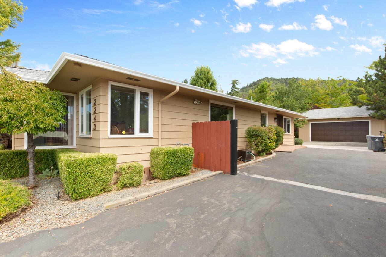 Oak Park Acres - Residential