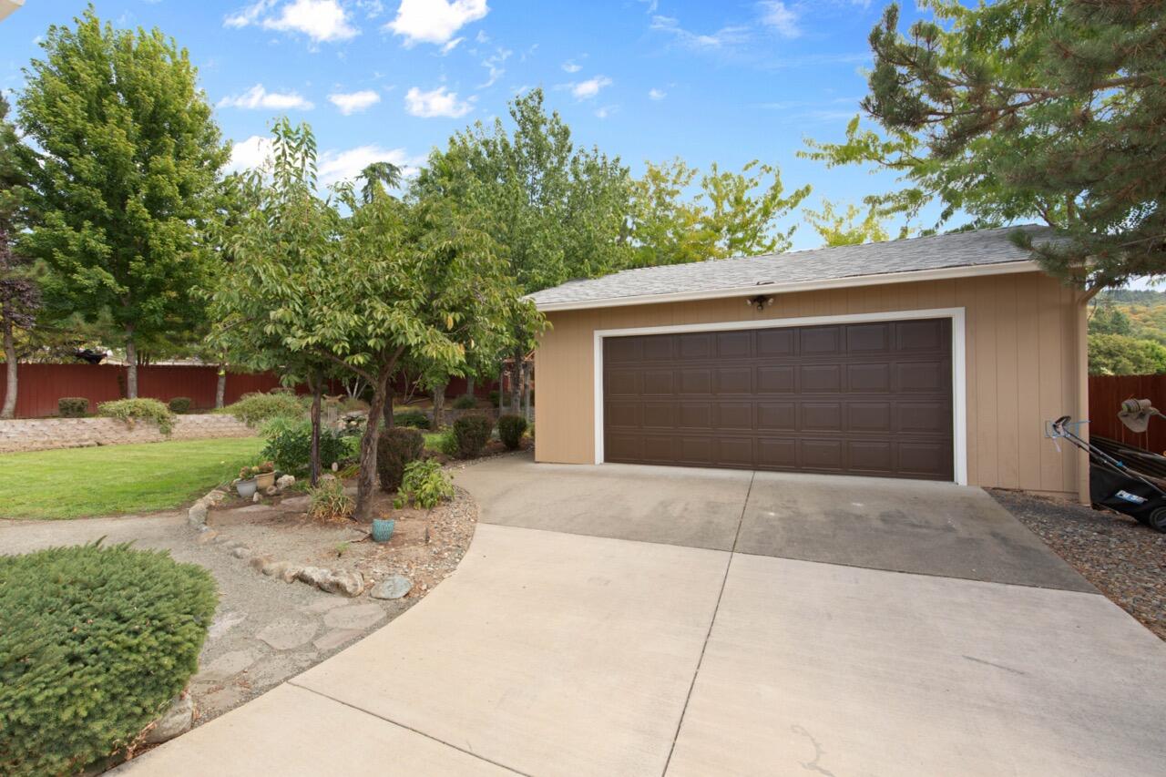 Oak Park Acres - Residential