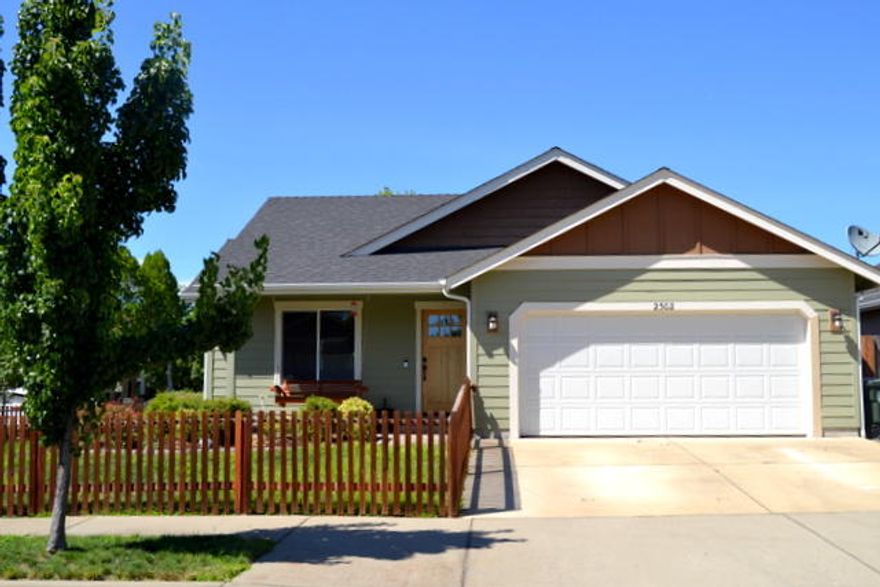 This won't last long! Late model home built by Northridge with many upgrades. Gorgeous kitchen with stainless appliances, granite counters, hardwood floors, nicely fenced yard in a neighborhood of all newer homes. This is in a hard to find location with great schools and wonderful curb appeal. Has it all.