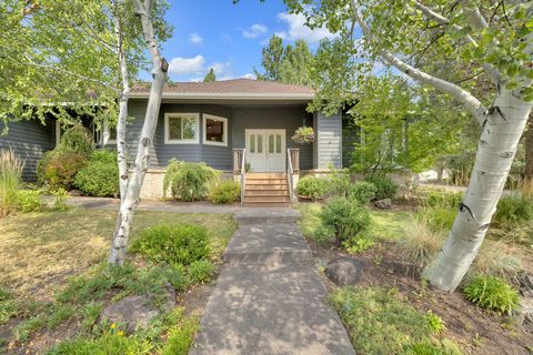 520 NW Divot Drive Bend OR 97703