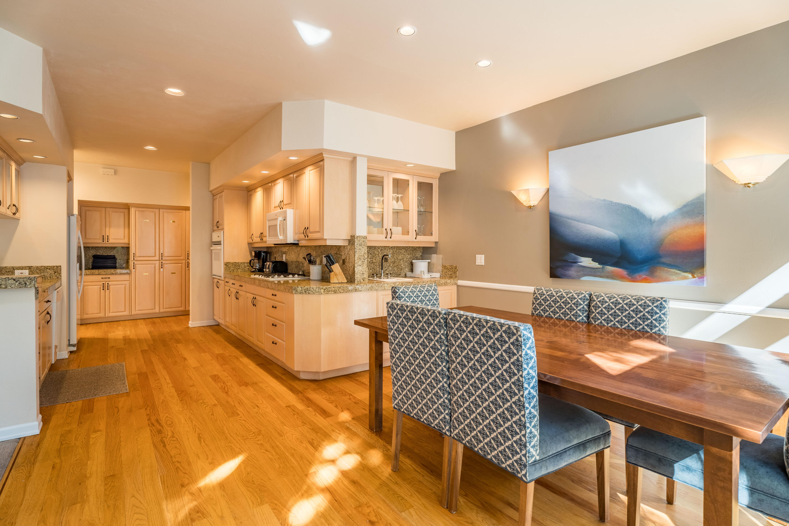 StoneTH - Residential