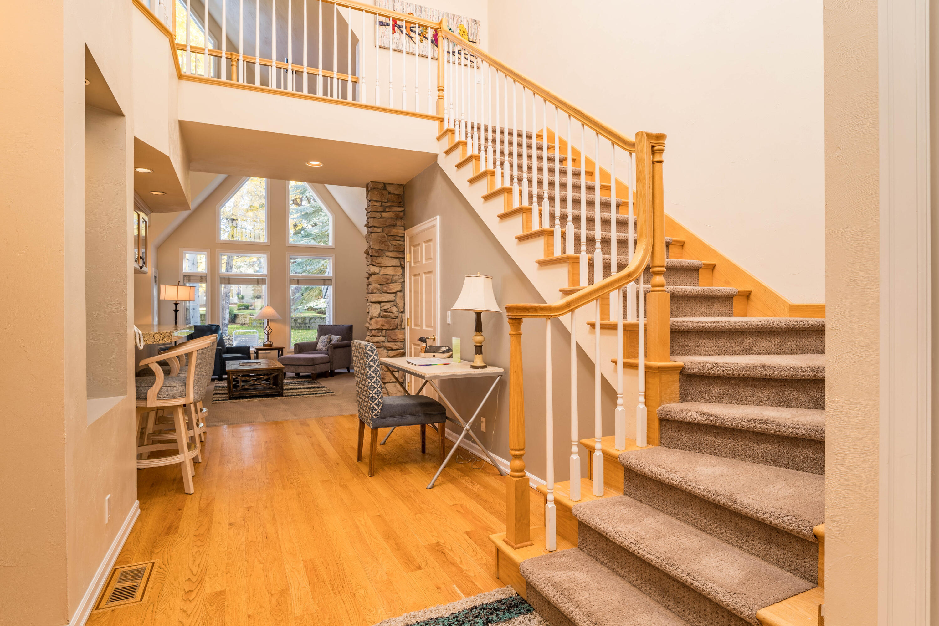 StoneTH - Residential