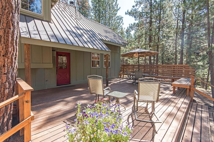 Rock Ridge #81. 24.5% share interest in this well-maintained home. Rock Ridge 81 features main-floor master bedroom and powder room. Second floor has two bedrooms, plus den and bathroom. Window placement captures natural light. Wood-burning fireplace offers winter coziness. Large deck for outdoor entertaining. Detached two-car garage. Secure storage for each owner's personal items. This is a pet-free home.