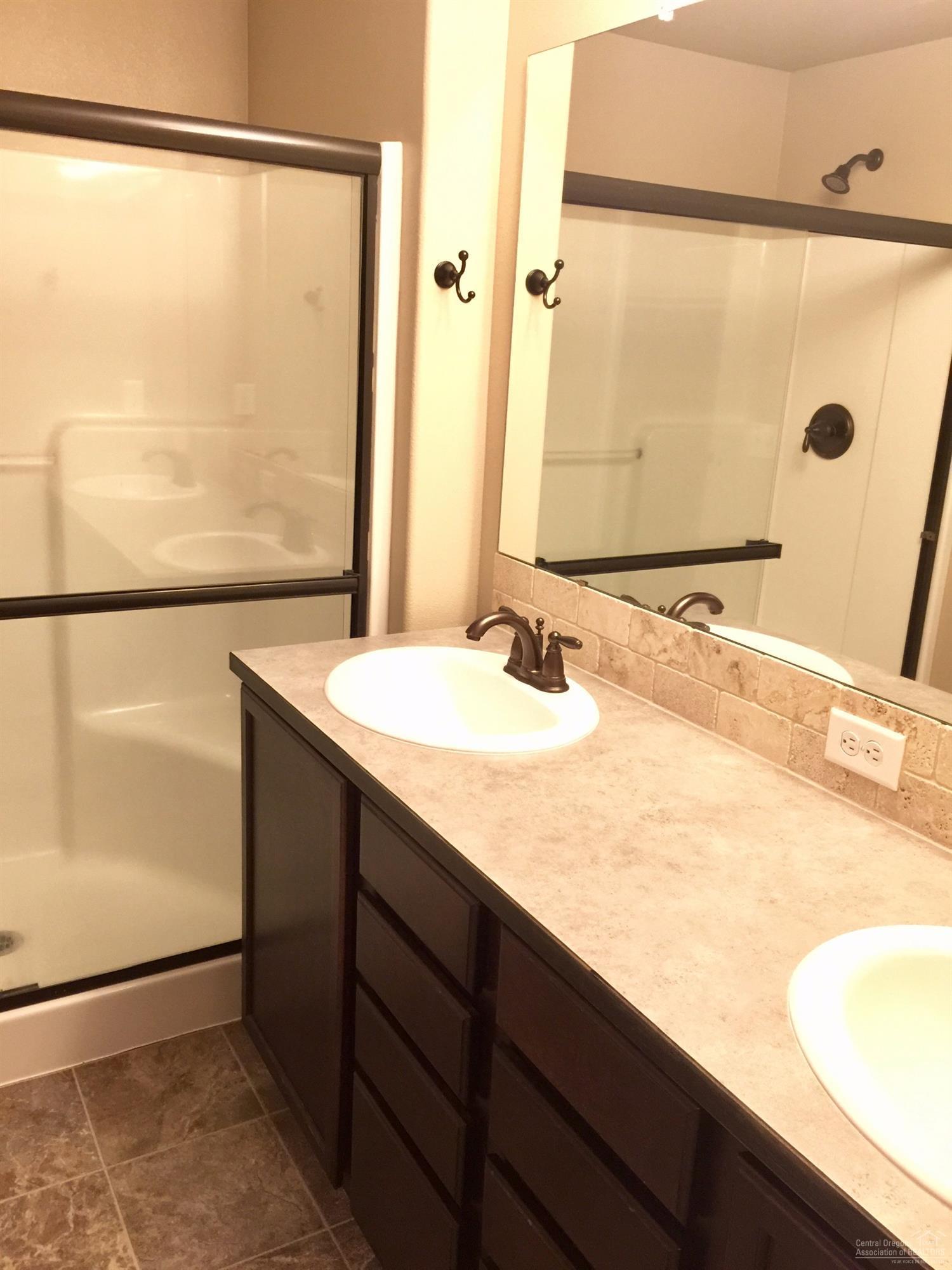 Gleneden - Residential