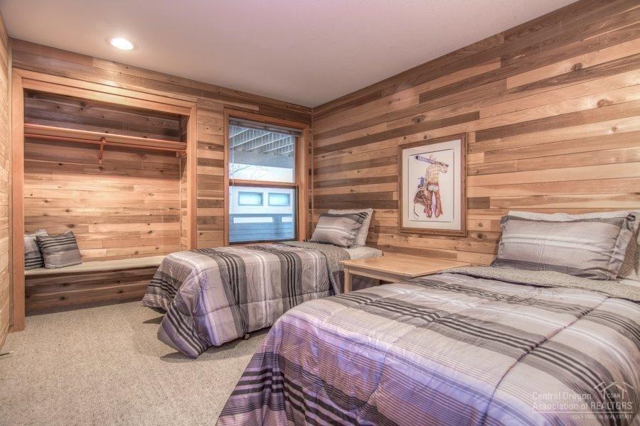 Fairway Point Villag - Residential