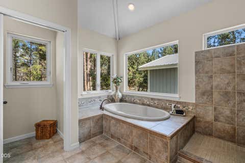 Tiny photo for 15194 E River Loop Drive E, Bend, OR 97707 (MLS # 220222710)