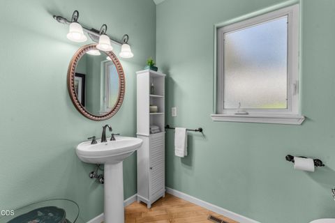 Tiny photo for 15194 E River Loop Drive E, Bend, OR 97707 (MLS # 220222710)