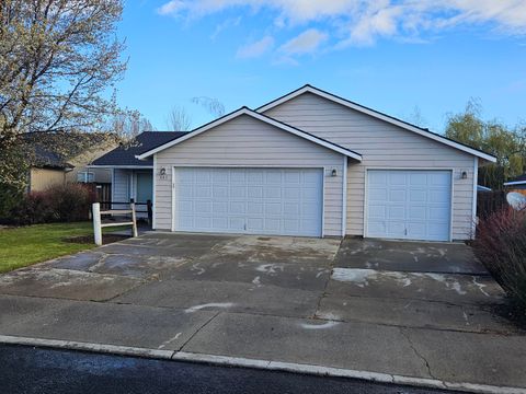 845 NE Nickernut Place Redmond OR 97756