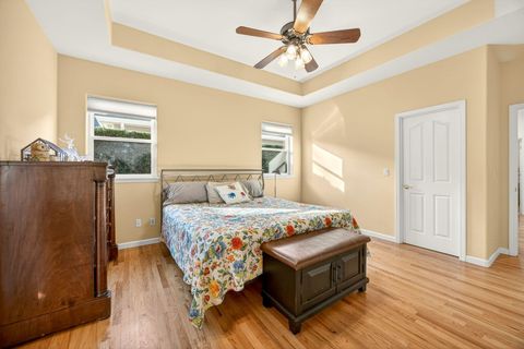 Tiny photo for 1937 Woodside Drive, Medford, OR 97501 (MLS # 220217137)