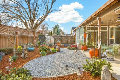 Tiny photo for 1937 Woodside Drive, Medford, OR 97501 (MLS # 220217137)