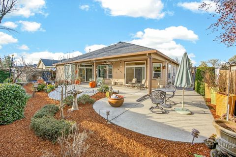 Tiny photo for 1937 Woodside Drive, Medford, OR 97501 (MLS # 220217137)