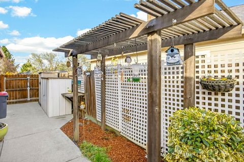 Tiny photo for 1937 Woodside Drive, Medford, OR 97501 (MLS # 220217137)