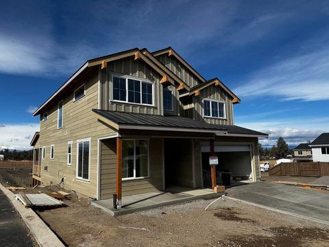 Photo of 2251 SW 43rd Street #29, Redmond, OR 97756 (MLS # 220217068)