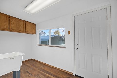 Tiny photo for 1821 Lancaster Avenue, Klamath Falls, OR 97601 (MLS # 220212668)