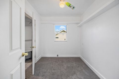 Tiny photo for 1821 Lancaster Avenue, Klamath Falls, OR 97601 (MLS # 220212668)