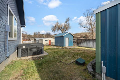 Tiny photo for 1821 Lancaster Avenue, Klamath Falls, OR 97601 (MLS # 220212668)