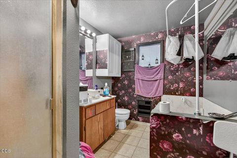 Tiny photo for 1745 E Gregory RD, Central Point, OR 97502 (MLS # 220222871)