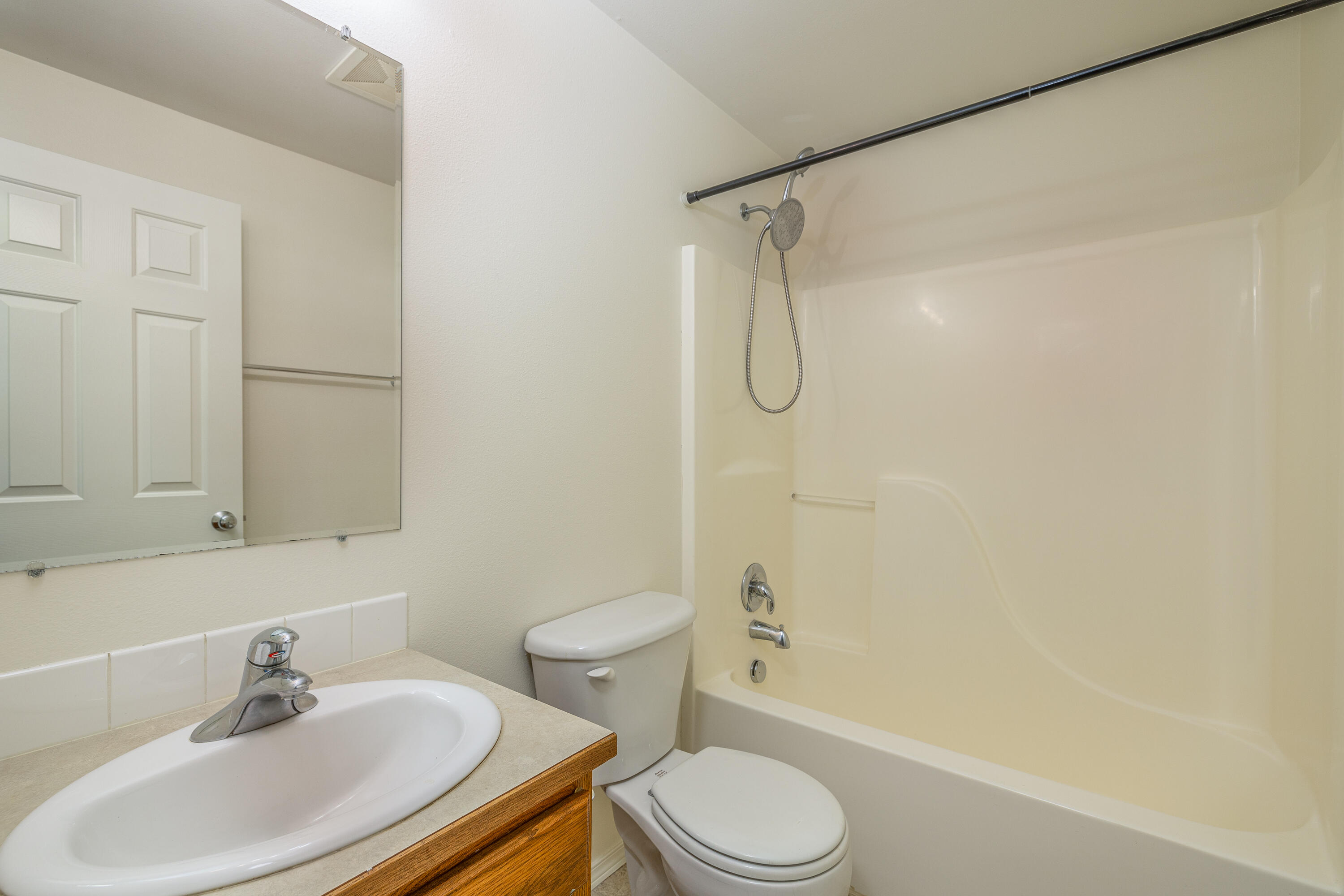 Deschutes River Cros - Residential