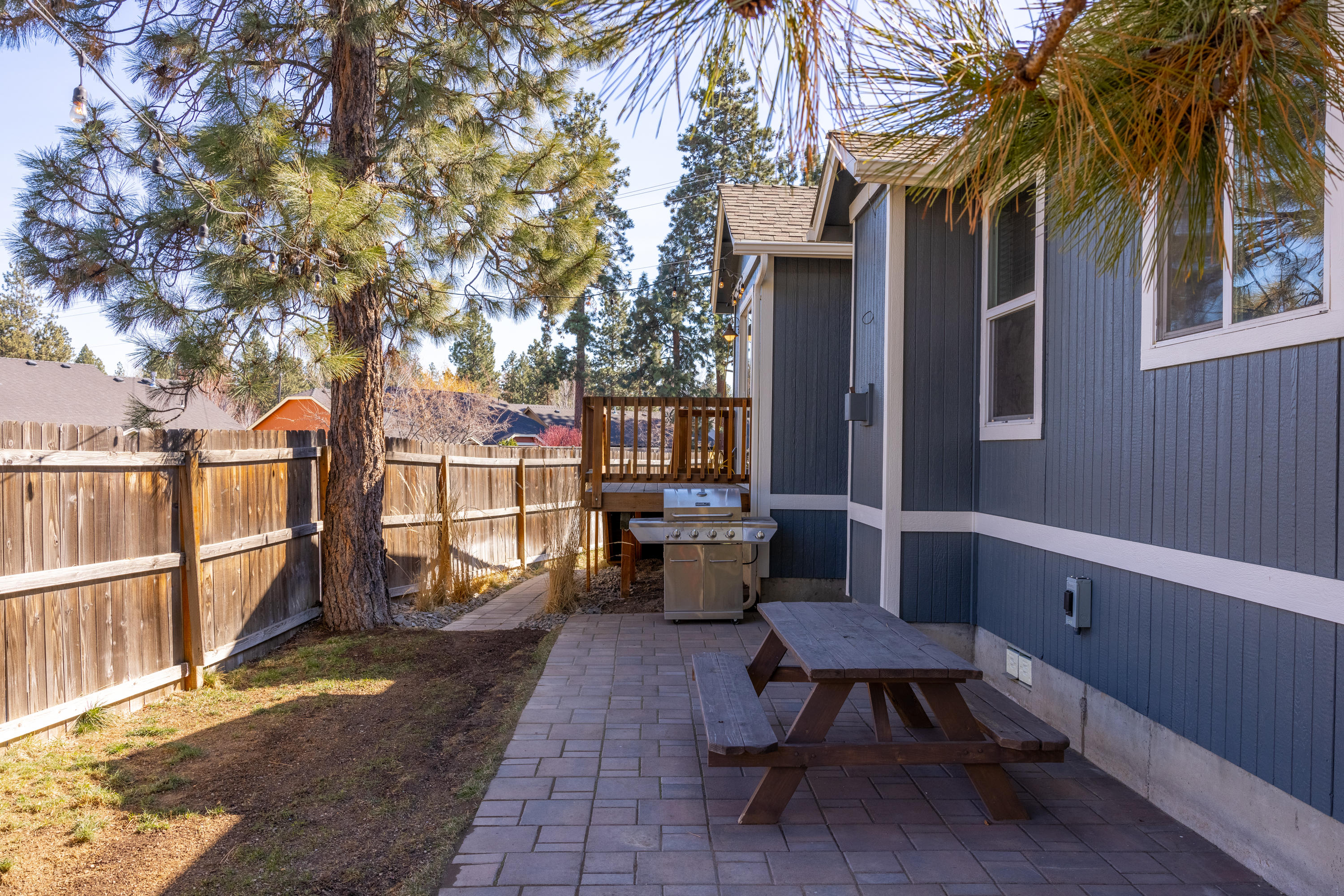 Deschutes River Cros - Residential