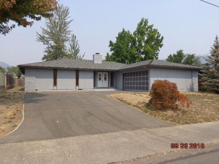 Move in Ready! Really Nice Single Story home in Great Neighborhood. All A/C unit,Flooring,interior paint,All NEW Kitchen, 2nd bathroom Tub Shower and interior doors. Spacious Living Room, Dining room with wall of windows. Also a Small 2nd dining/family room/other with Fireplace! New Bi-fold closet doors in 2nd & 3rd Bedroom. Master with Large Walk-in closet. Covered patio and room to play in the back yard. Composition Roof appears to be a couple years New. quiet location. Close to Shopping.Bring your Buyer's quickly.. See Attachment for PAS requirements and WFHM offer submittal information in MLS document section.