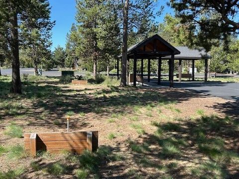 Tiny photo for 51900 Settler Drive, La Pine, OR 97739 (MLS # 220202401)