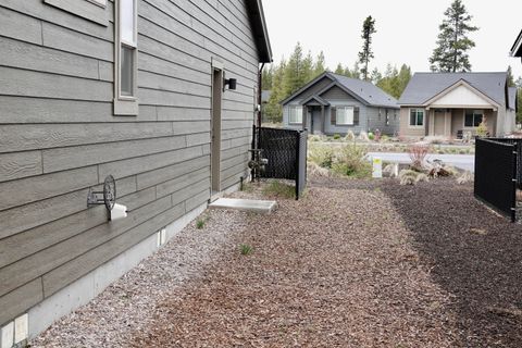Tiny photo for 51900 Settler Drive, La Pine, OR 97739 (MLS # 220202401)