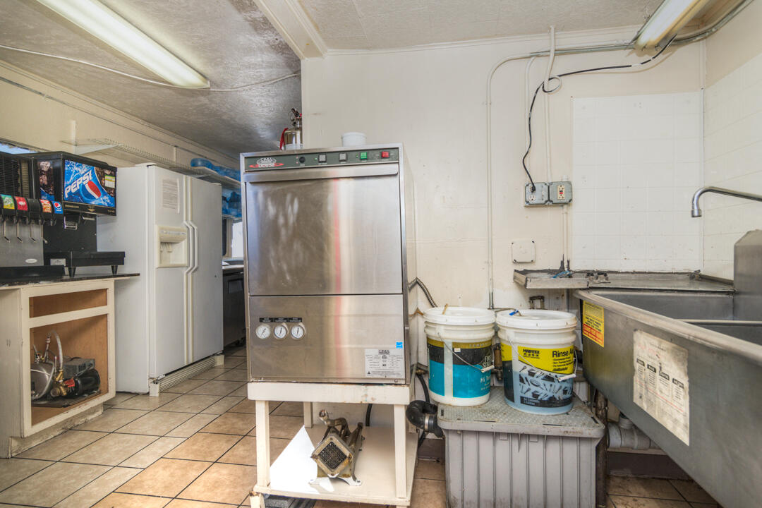 Ellingers - Commercial Sale