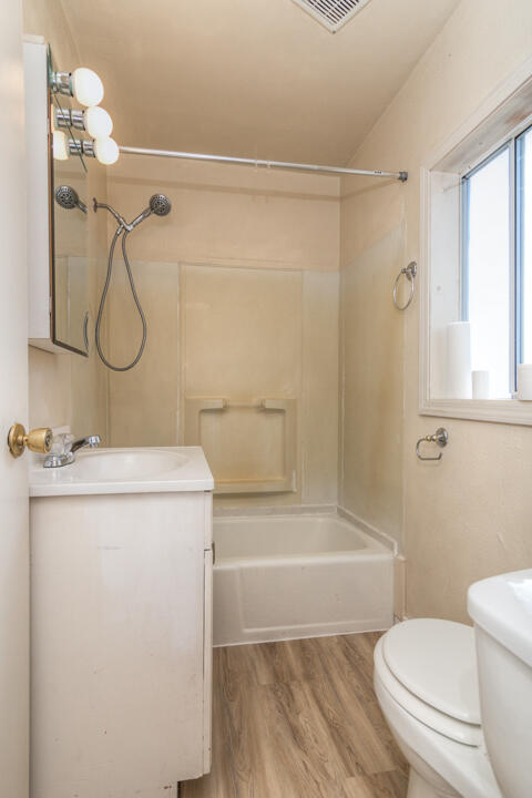 Ellingers - Commercial Sale