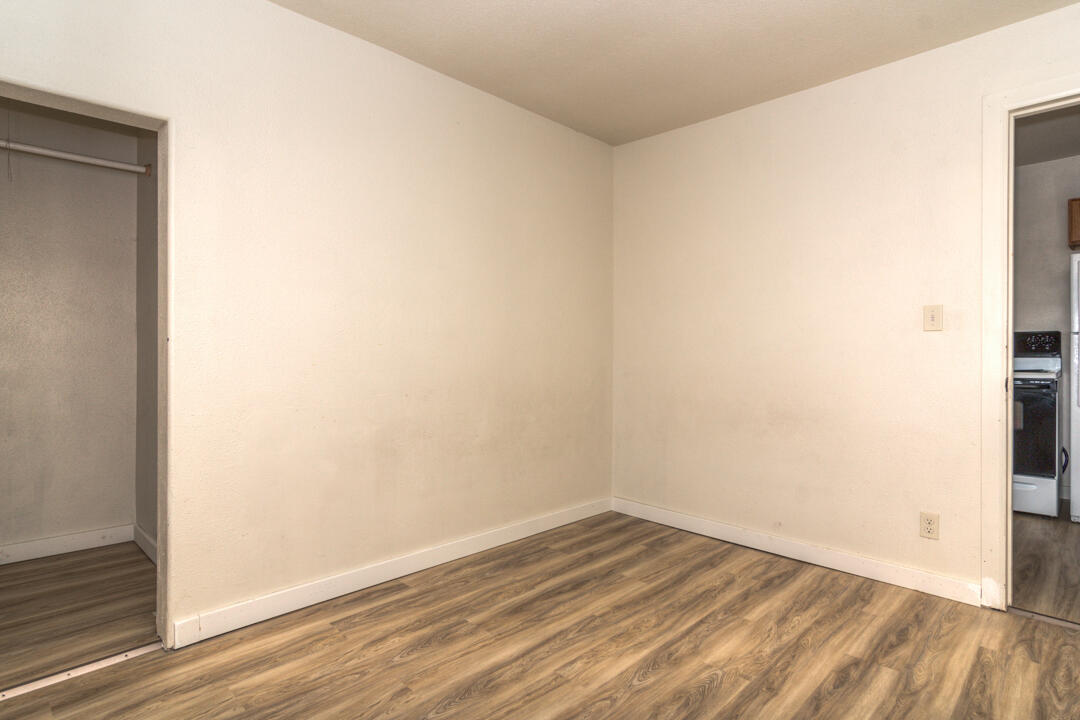 Ellingers - Commercial Sale