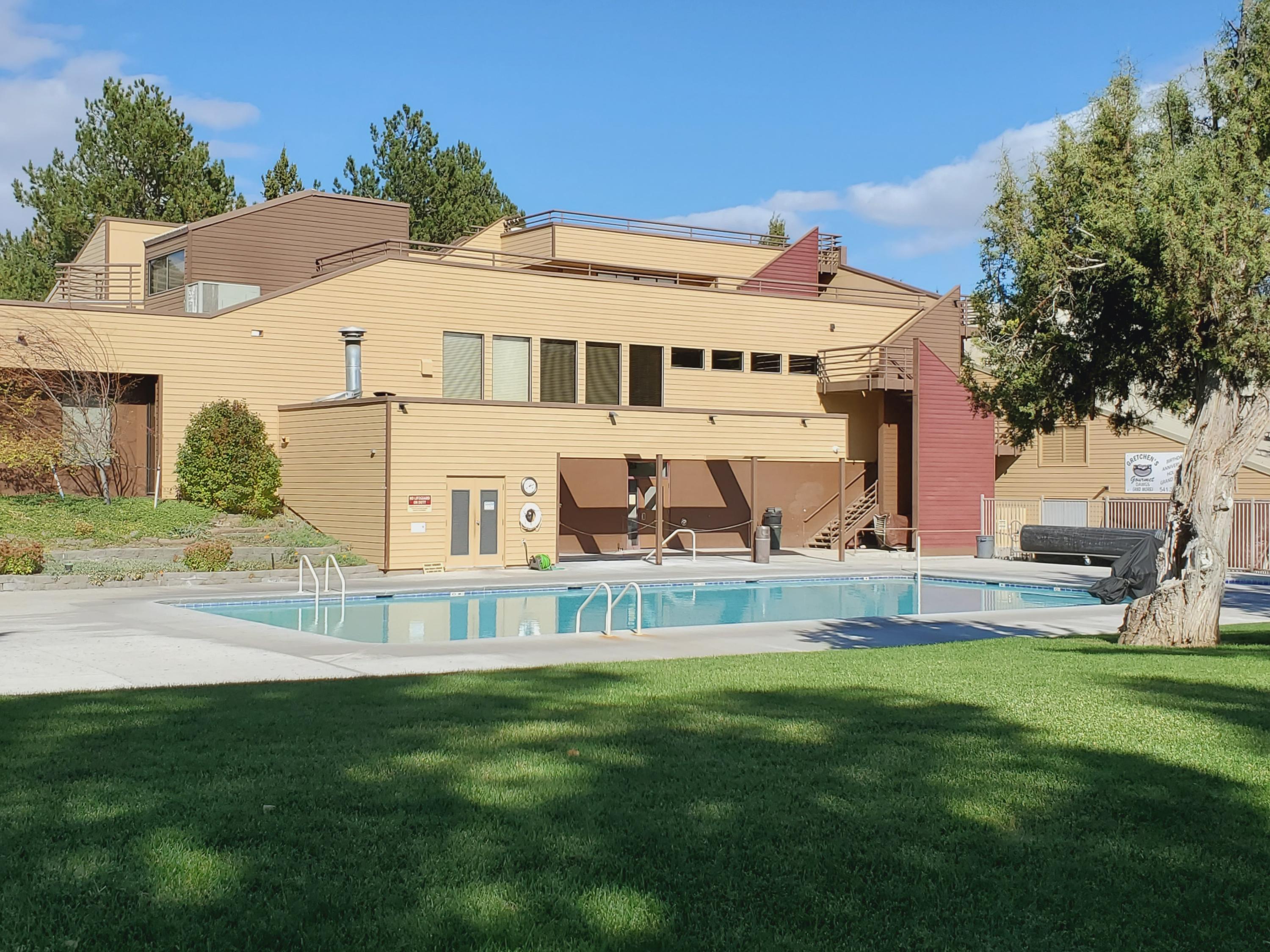 Eagle Crest - Residential