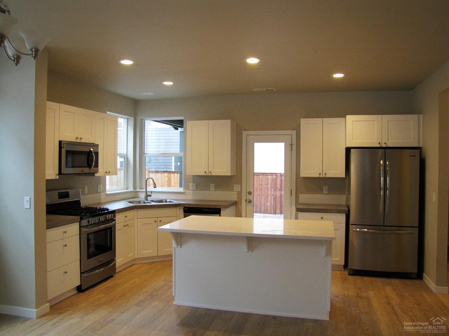 Reed Pointe - Residential