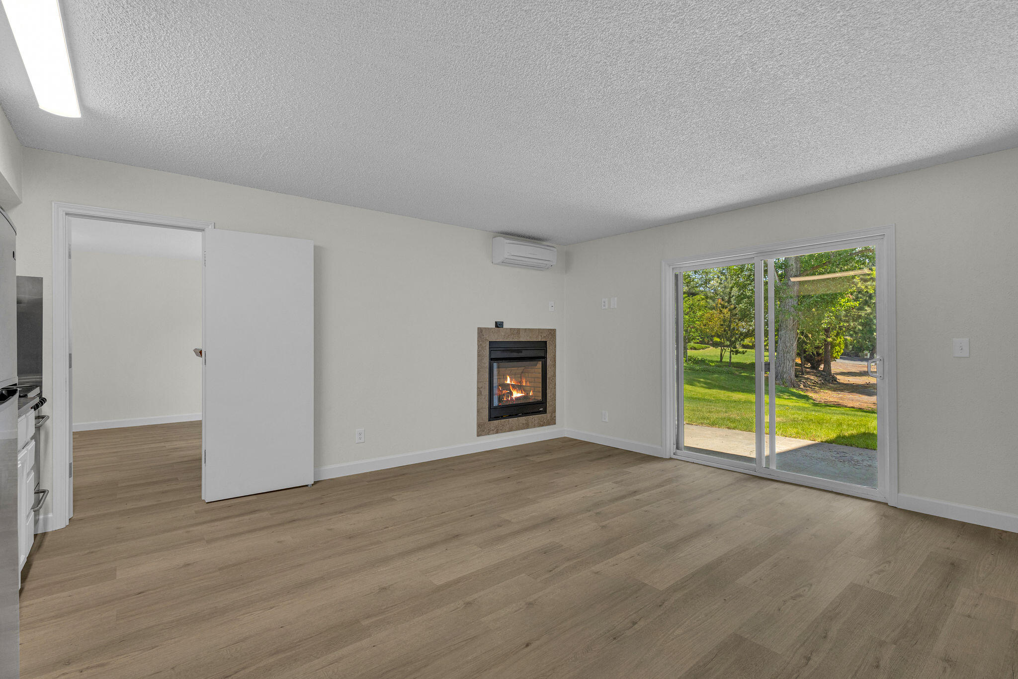 1565 NW Wall Street 124 - 125