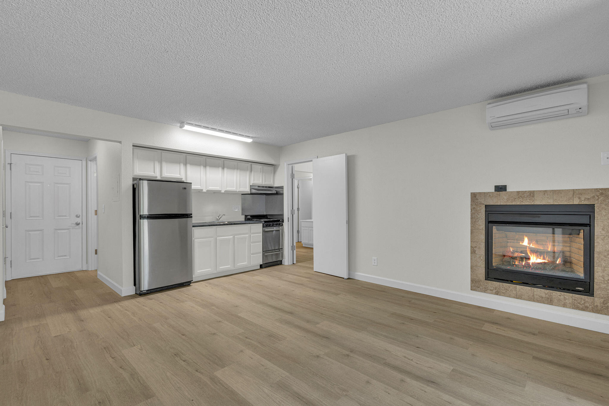 1565 NW Wall Street 124 - 125