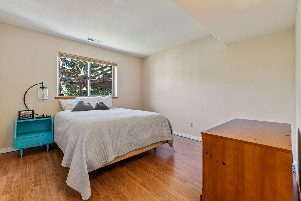 Klamath Falls -Nob Hill - Residential