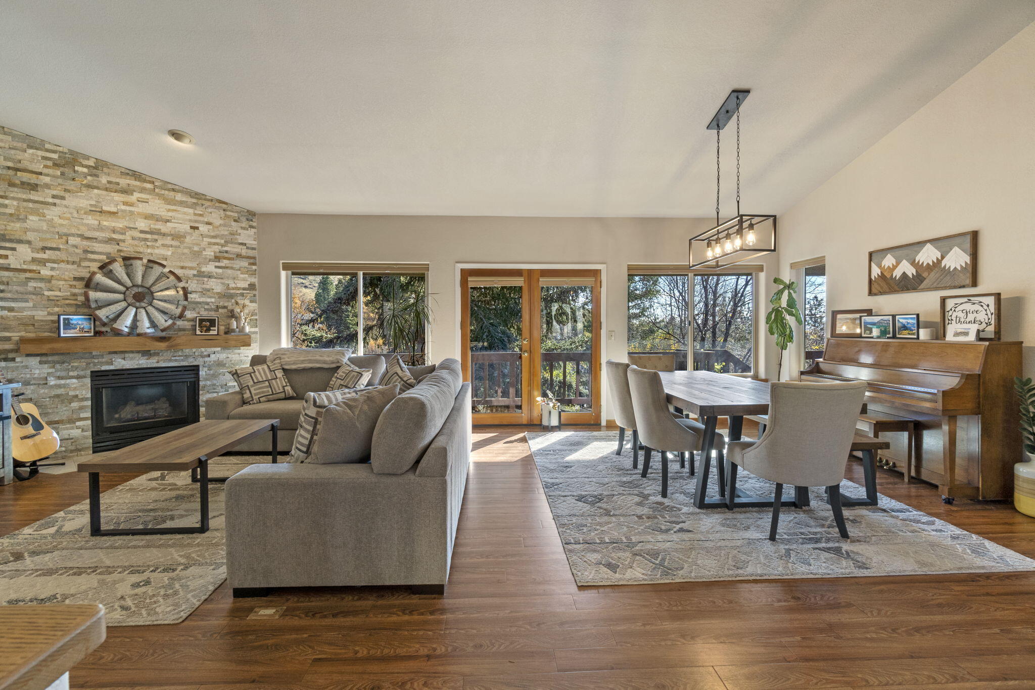 Klamath Falls -Nob Hill - Residential