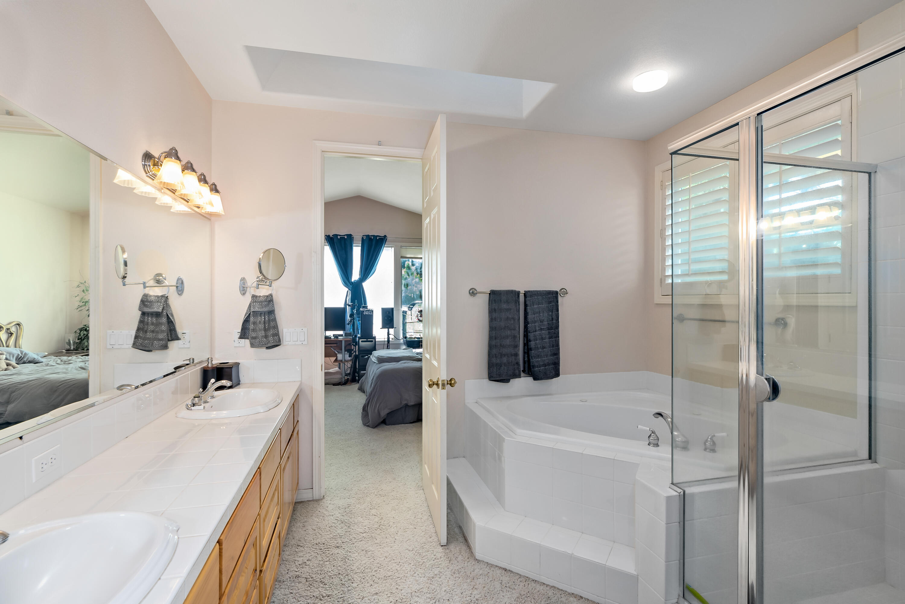 Broken Top - Residential