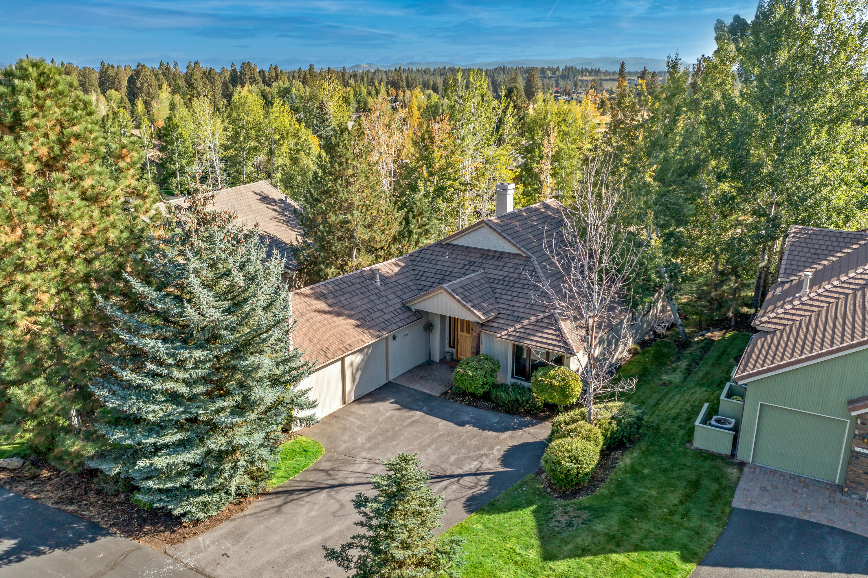 Broken Top - Residential