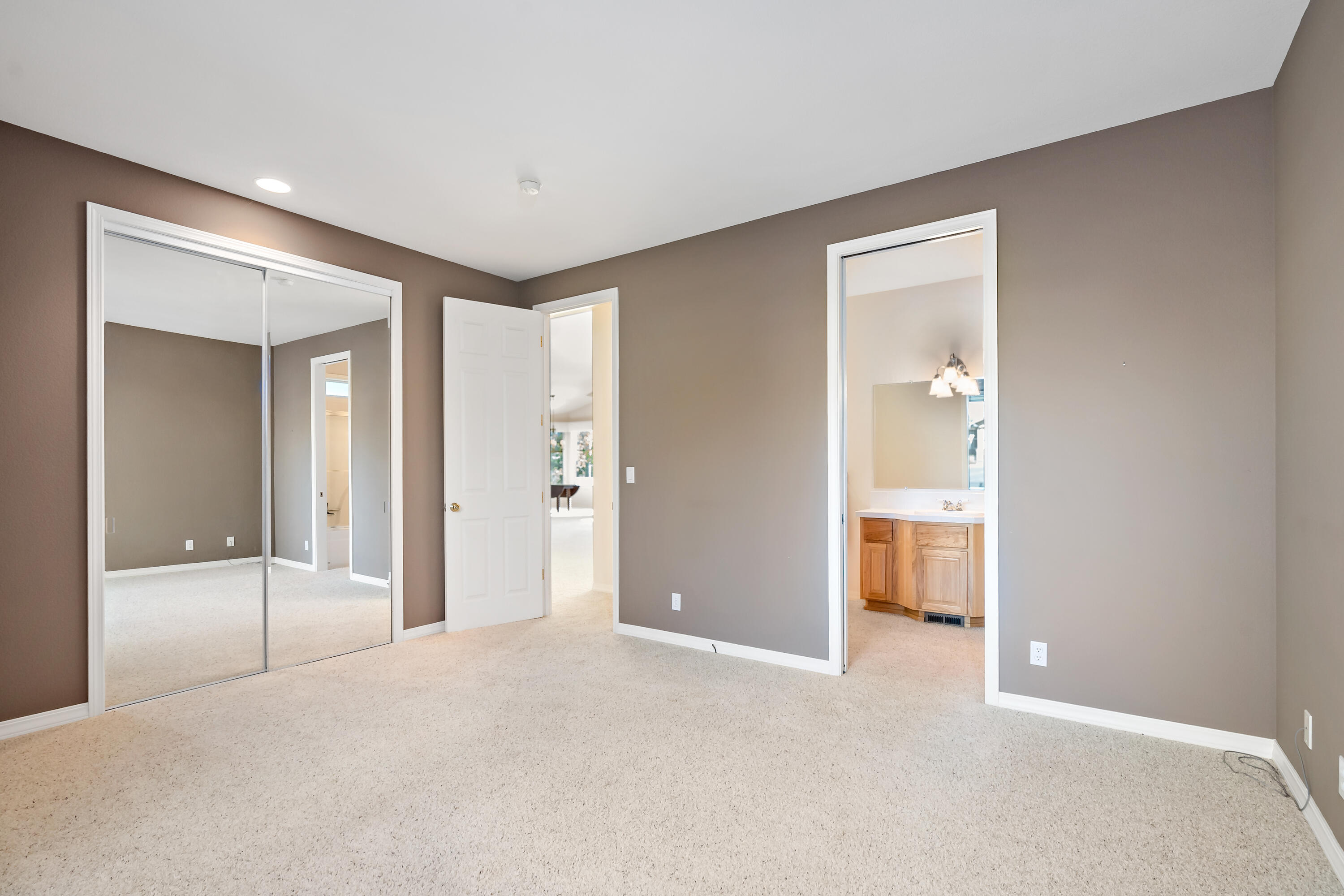 Broken Top - Residential