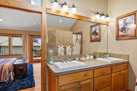 Tiny photo for 1777 Turnstone Road, Redmond, OR 97756 (MLS # 220211112)