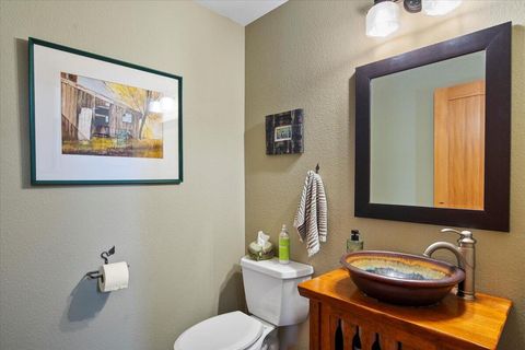 Tiny photo for 1777 Turnstone Road, Redmond, OR 97756 (MLS # 220211112)