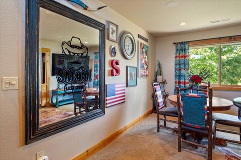 Tiny photo for 1777 Turnstone Road, Redmond, OR 97756 (MLS # 220211112)