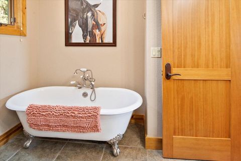 Tiny photo for 1777 Turnstone Road, Redmond, OR 97756 (MLS # 220211112)