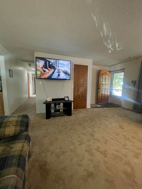 Tiny photo for 1735 Chinchalla Way, Klamath Falls, OR 97603 (MLS # 220211259)